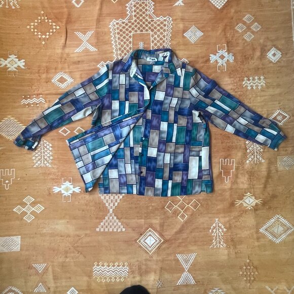 Alfred Dunner Vintage Abstract Geometric Blouse – Long Sleeve Satin Feel, Size 1 - Picture 5 of 5
